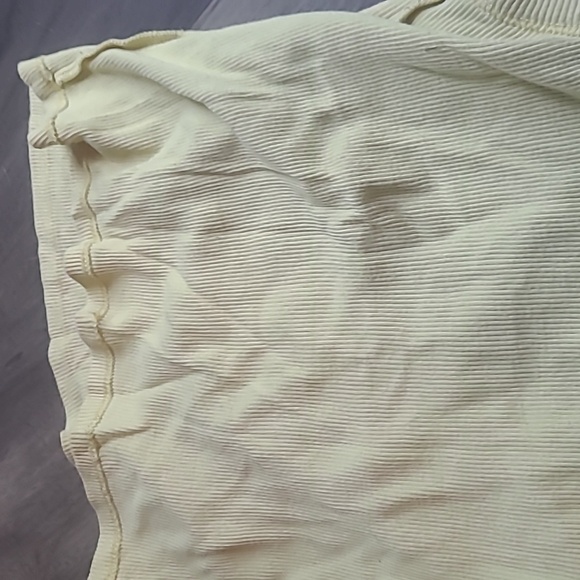 Yellow Ribbed Tank Top - Picture 3 of 3